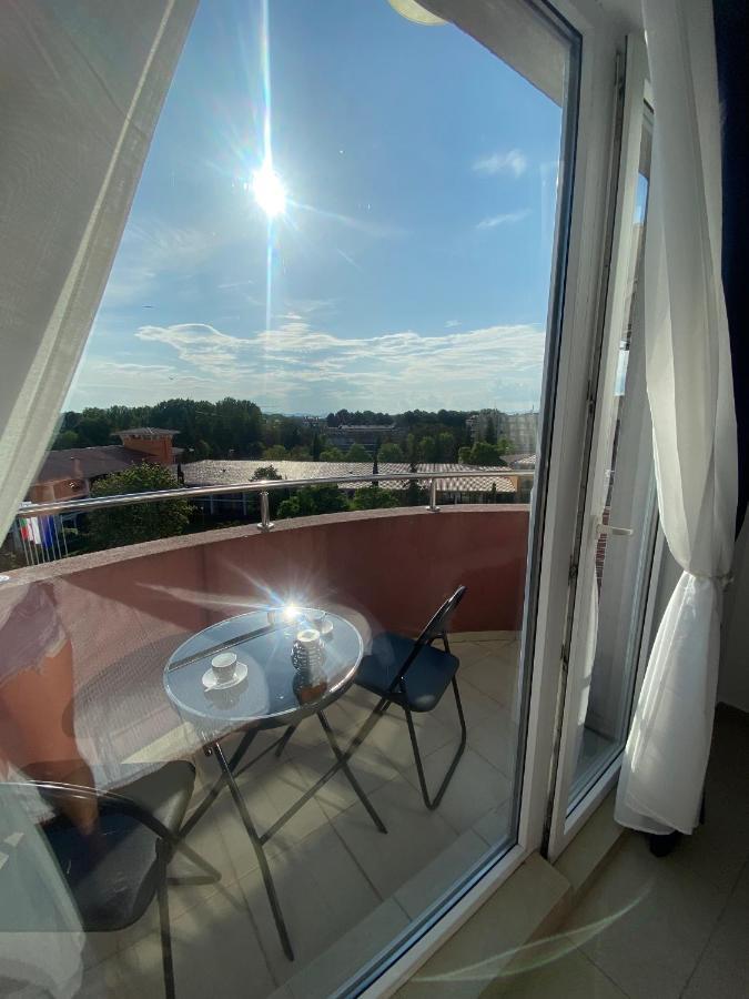Aparthotel Admiral Plaza Sluneční pobřeží Exteriér fotografie
