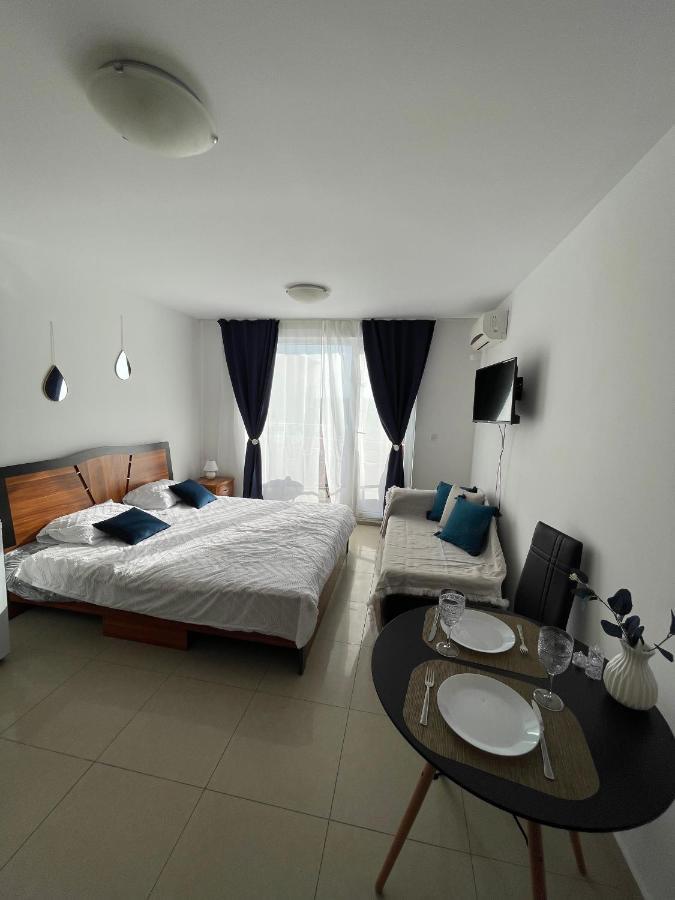 Aparthotel Admiral Plaza Sluneční pobřeží Exteriér fotografie