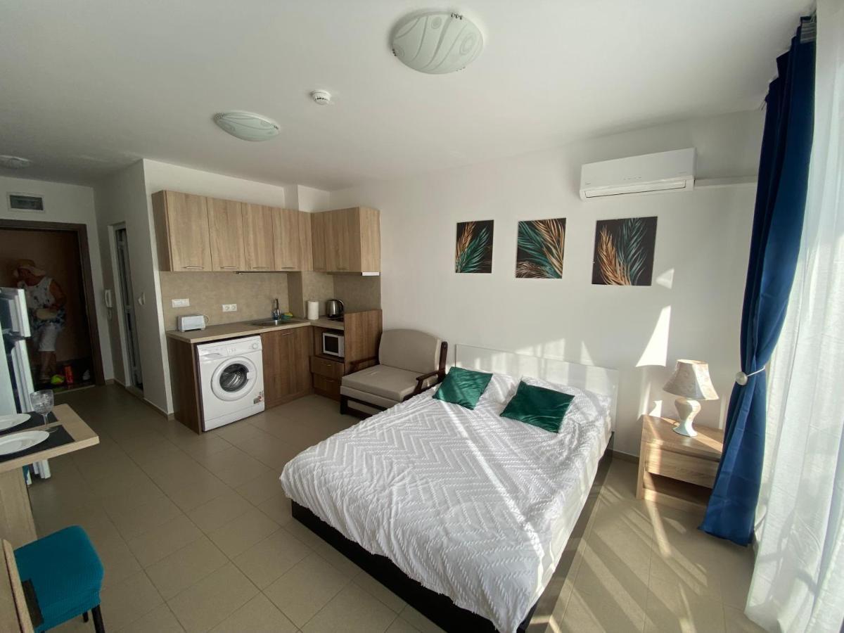 Aparthotel Admiral Plaza Sluneční pobřeží Exteriér fotografie