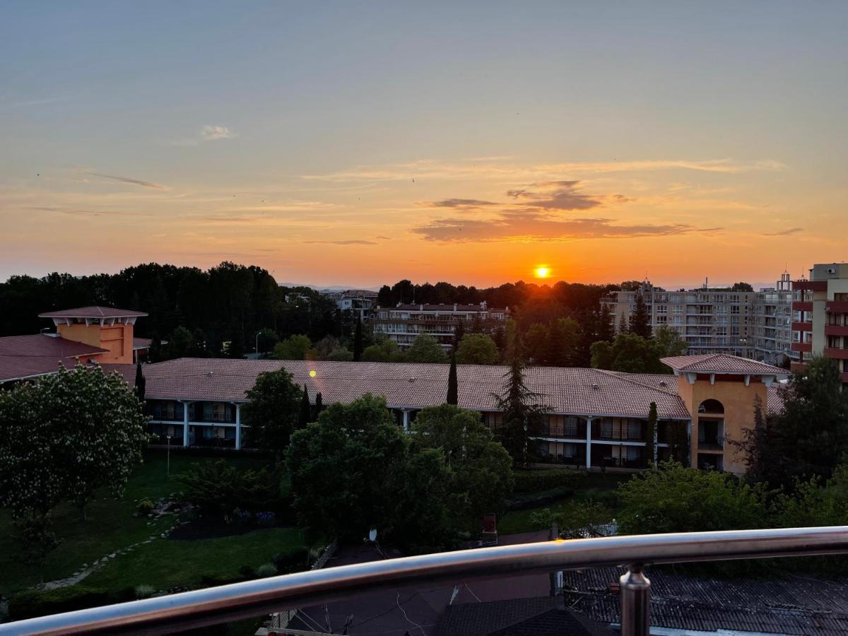 Aparthotel Admiral Plaza Sluneční pobřeží Exteriér fotografie